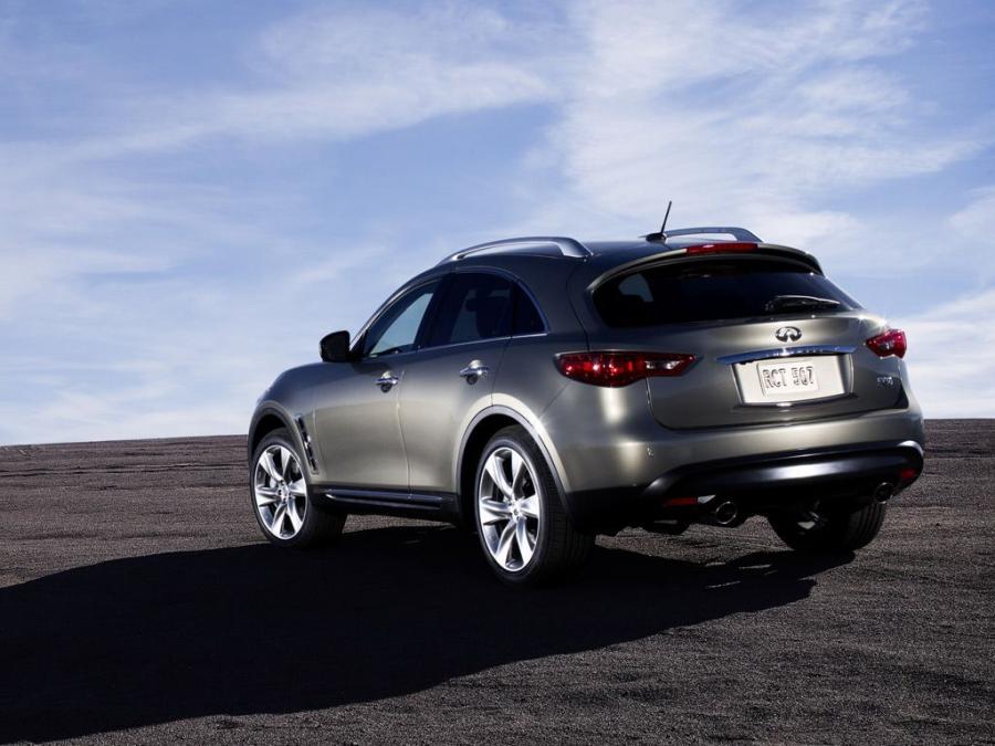  Infiniti FX50 2009 года  (фото 3 из 110)